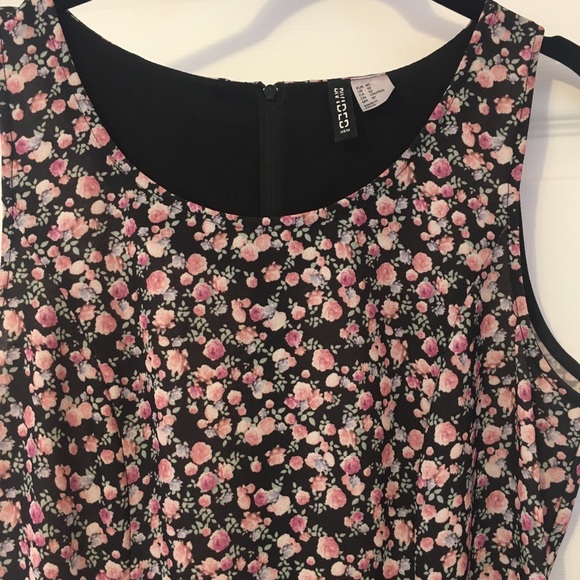 Floral Summer Dress - Picture 2 of 5